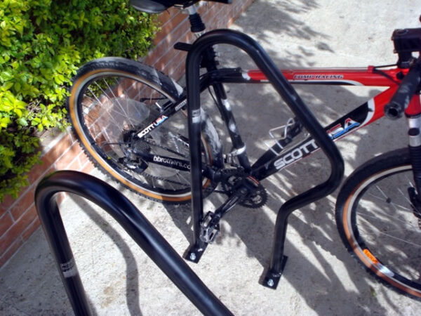 Bicicletário "R" para Parafusar: Organização com Estilo - AL56
